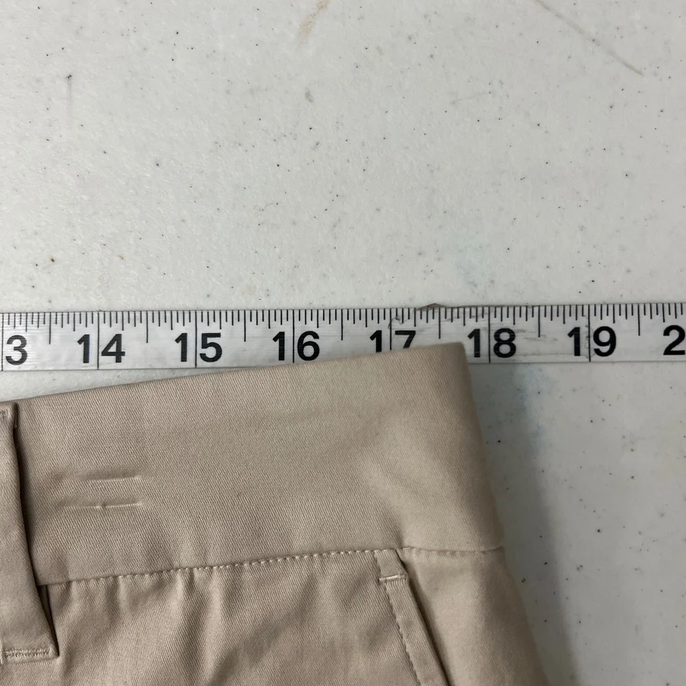 Talbots Perfect Short 10.5 Inseam Khaki Tan Bermuda Chino Shorts Womens 12 NEW